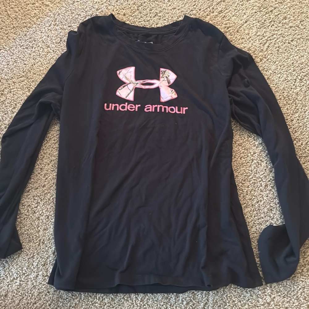 Long sleeve black tshirt